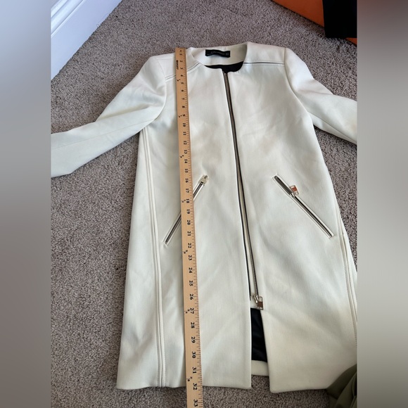 Zara Women's Size xSmall 3/4 Sleeve Collarless Full Zip Coat cream - Picture 4 of 6
